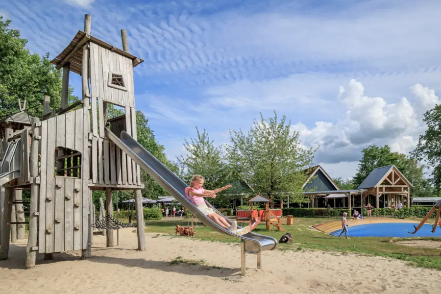 Glijden glijbaan speeltuin kaps